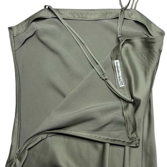 Abercrombie & Fitch Satin Slip Dress Size XSP Sage Green Side Zip - Picture 6 of 11